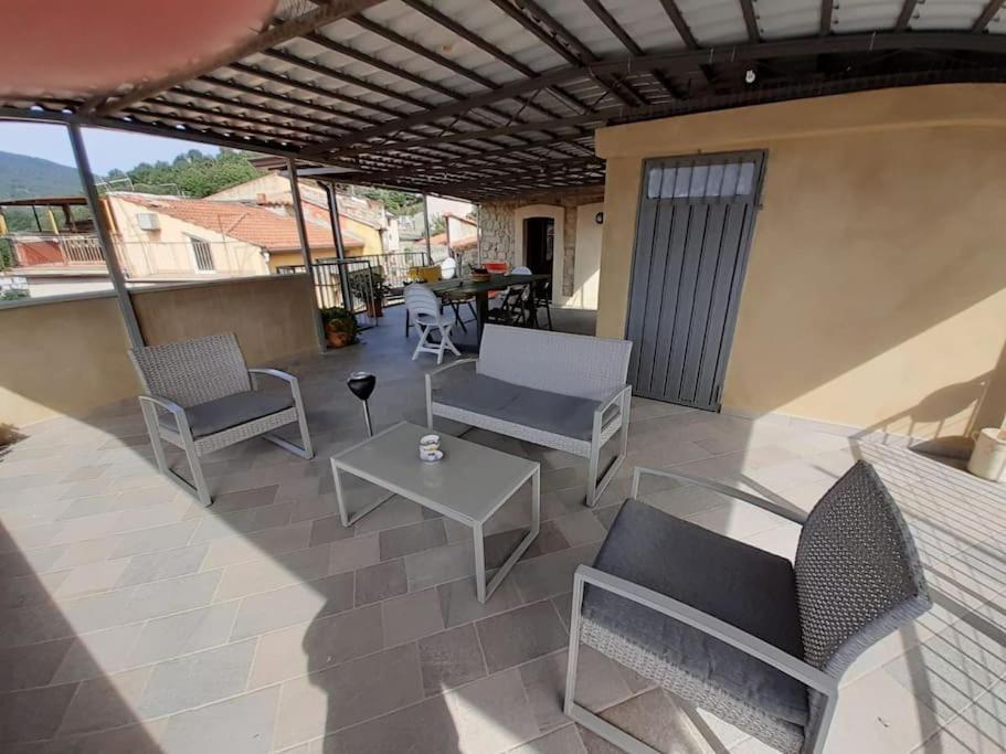 Villa Casa Torre Con Terrazza Panoramica Futani Exterior foto